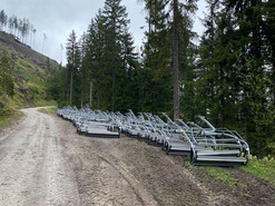 Die alten Sessel der Sonneckbahn | © Gerhard Baier