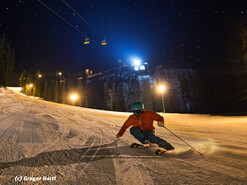 Ride down the slope on the Hochwurzen at night! | © Gregor Hartl