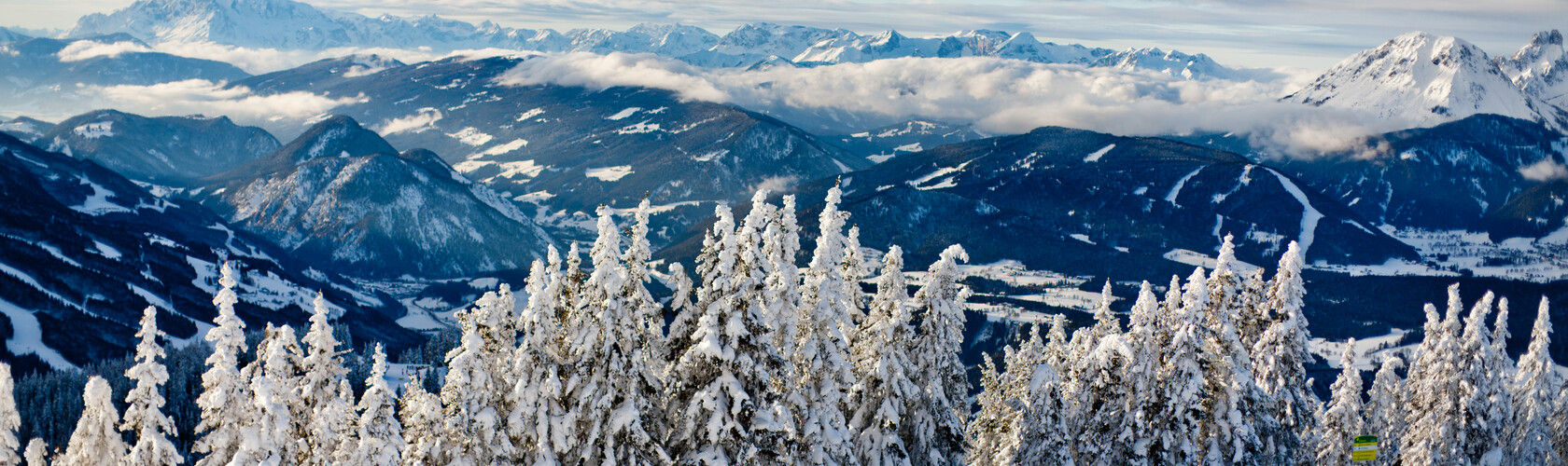 Verschneite Winterlandschaft auf der Planai | © Tom Lamm