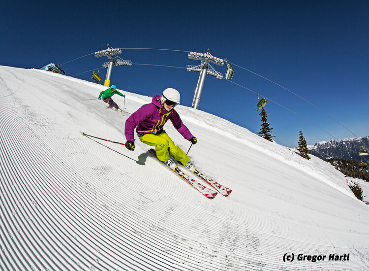 Skiing with the Ski amadé seasonal ticket - Planai & Hochwurzen | © Gregor Hartl