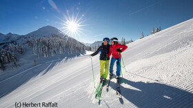 Sonnenskitag auf der Planai | © Herbert Raffalt