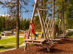 Kinder-Kletterparadies Almmotorik im Hopsiland | © Christine Höflehner