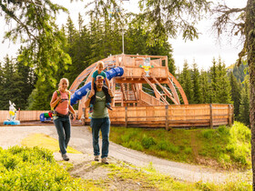 Der Nordpol: Kletterturm und Kugelbahn im Hopsiland Planai. | © Christine Höflehner