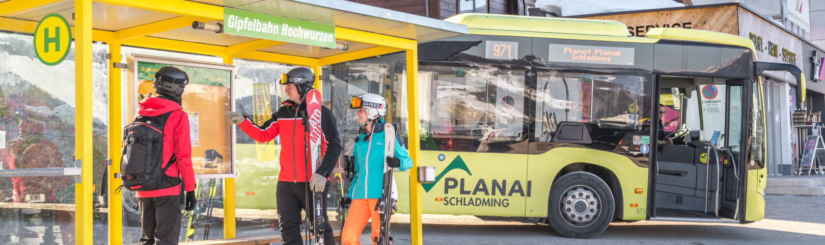 Mit dem Skibus stressfrei auf der Skipiste | © David Stocker